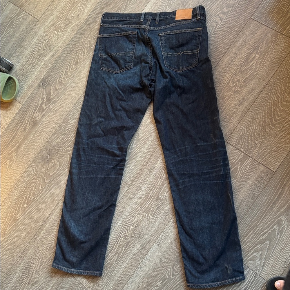 Lucky Brand Men's Deep Indigo Straight Jeans - Picture 7 of 8